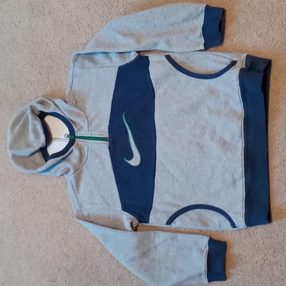 Nike 1/4 zip hoodie sweatshirt, navy & gray with green trim, Youth M (10/12)
